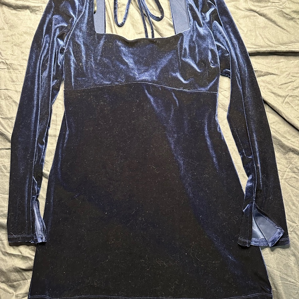 B. Smart Midnight Velvet Long Sleeve Dress - Picture 1 of 2